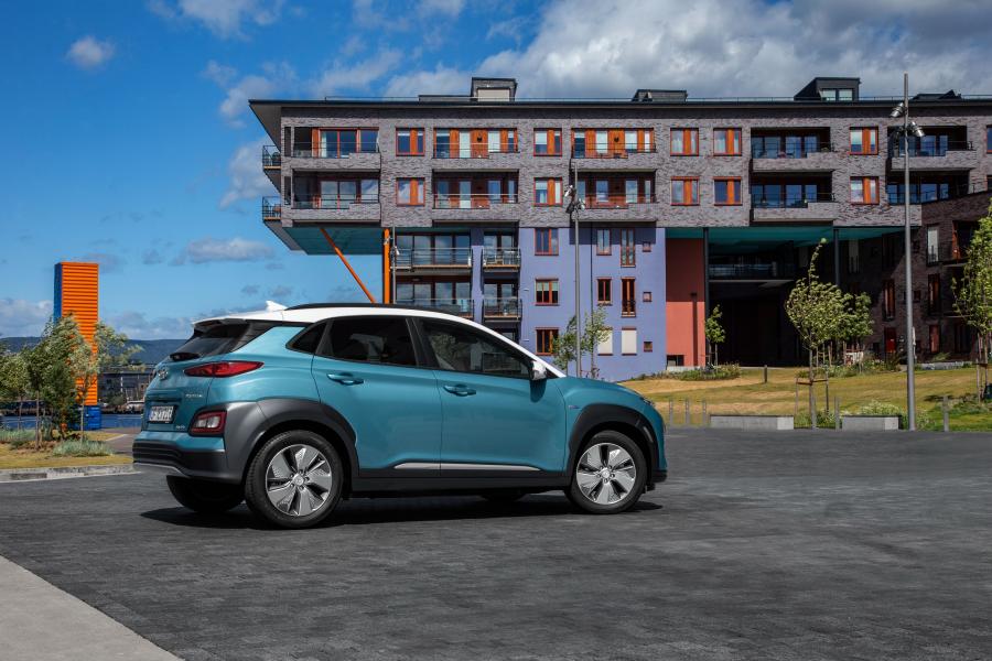  Hyundai Kona Electric 2018 года  (WW) (фото 38 из 48)